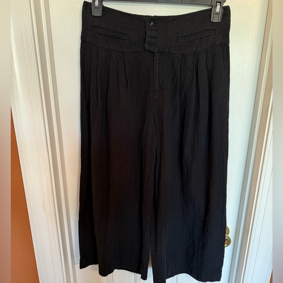 Anthropologie Cartonier Women's Black Wide-Leg Pleated Cropped Pants Size 6 - Picture 2 of 8